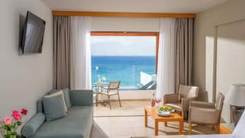 Frontal Deluxe Room with Sea View and Private Pool | 1 habitación, insonorización, wifi gratis y ropa de cama
