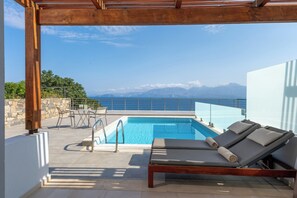 Suite with Sea View and Private Pool | View from room