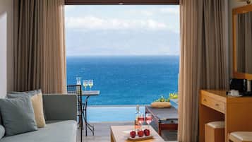 Superior Room with Sea View and Private Pool | 1 habitación, insonorización, wifi gratis y ropa de cama