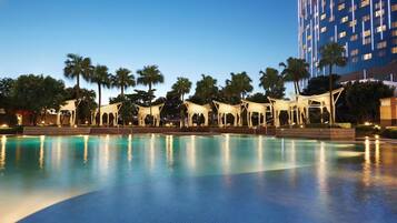 Outdoor pool, free pool cabanas, pool umbrellas
