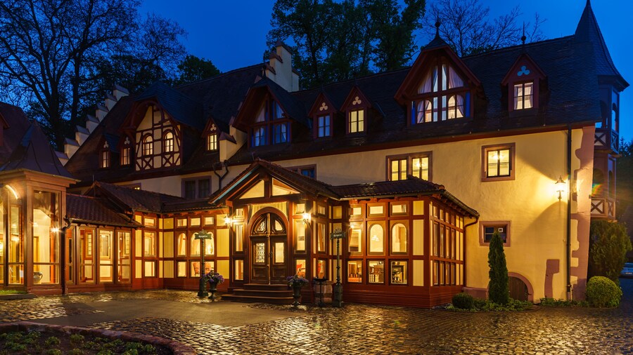 Schlosshotel Weyberhöfe