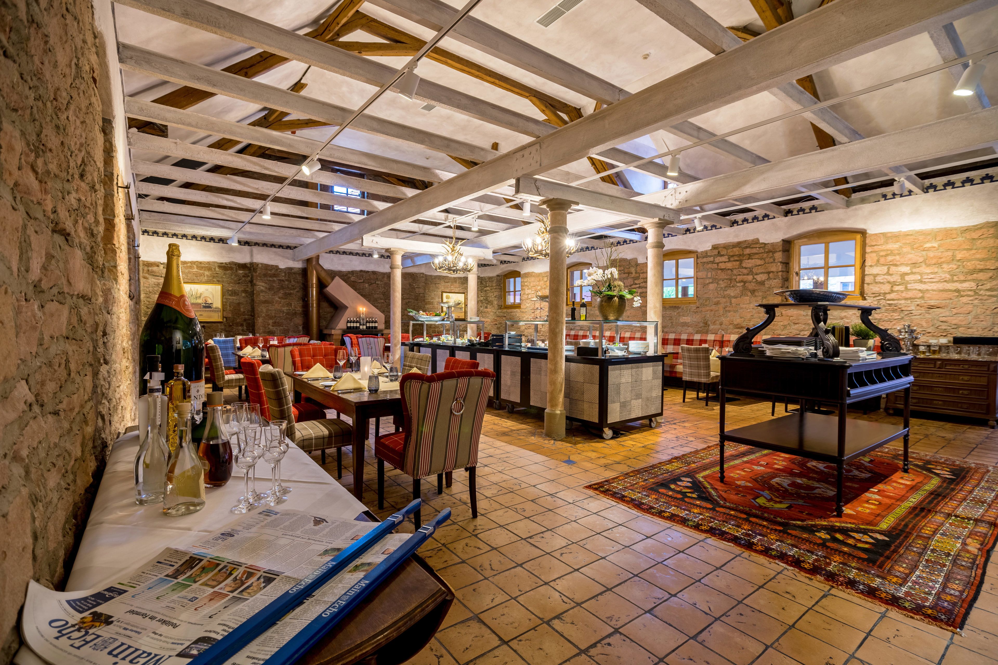 daily buffet breakfast (eur 25 per person)