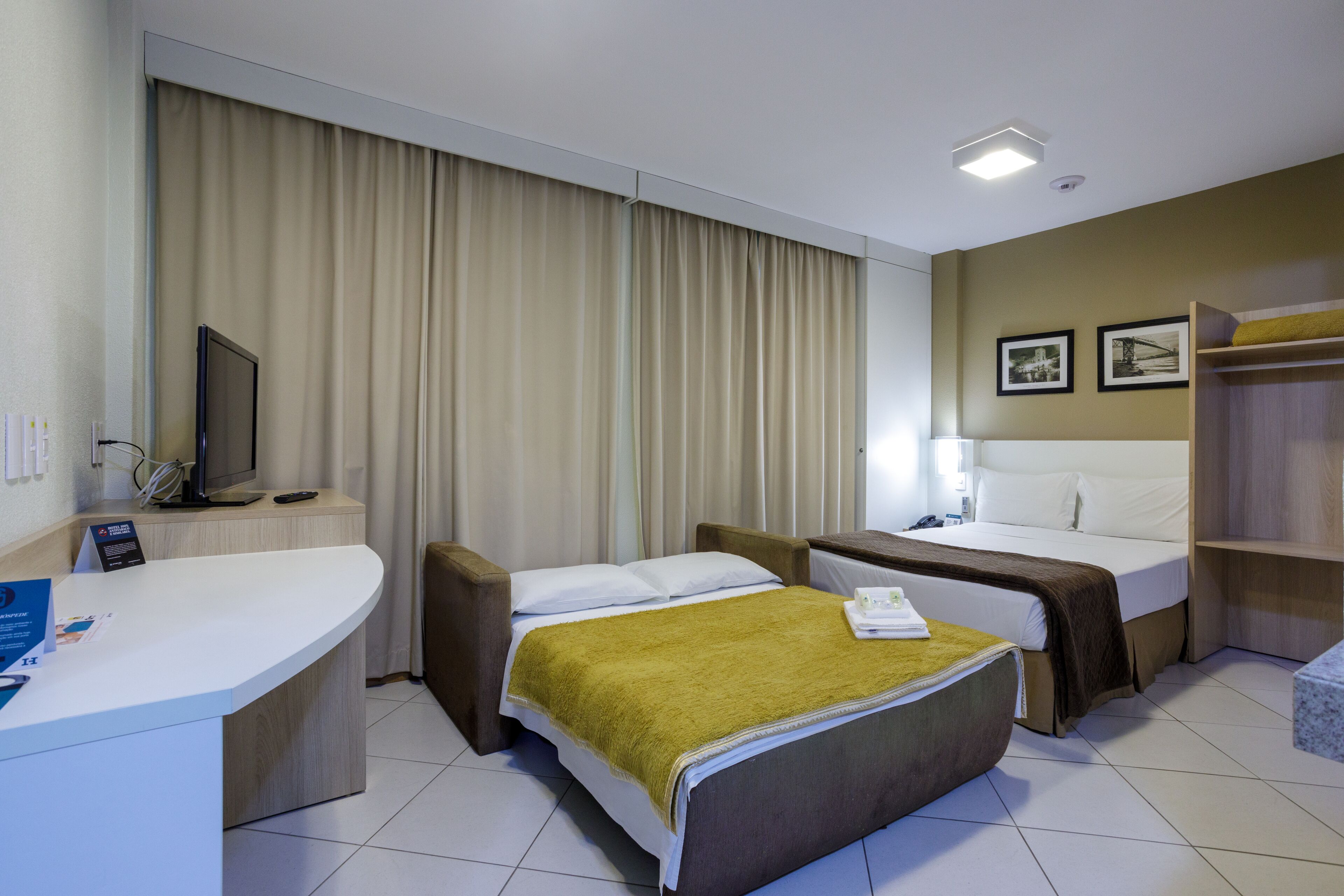 superior room, accessible | 1 bedroom, minibar, in-room safe, desk