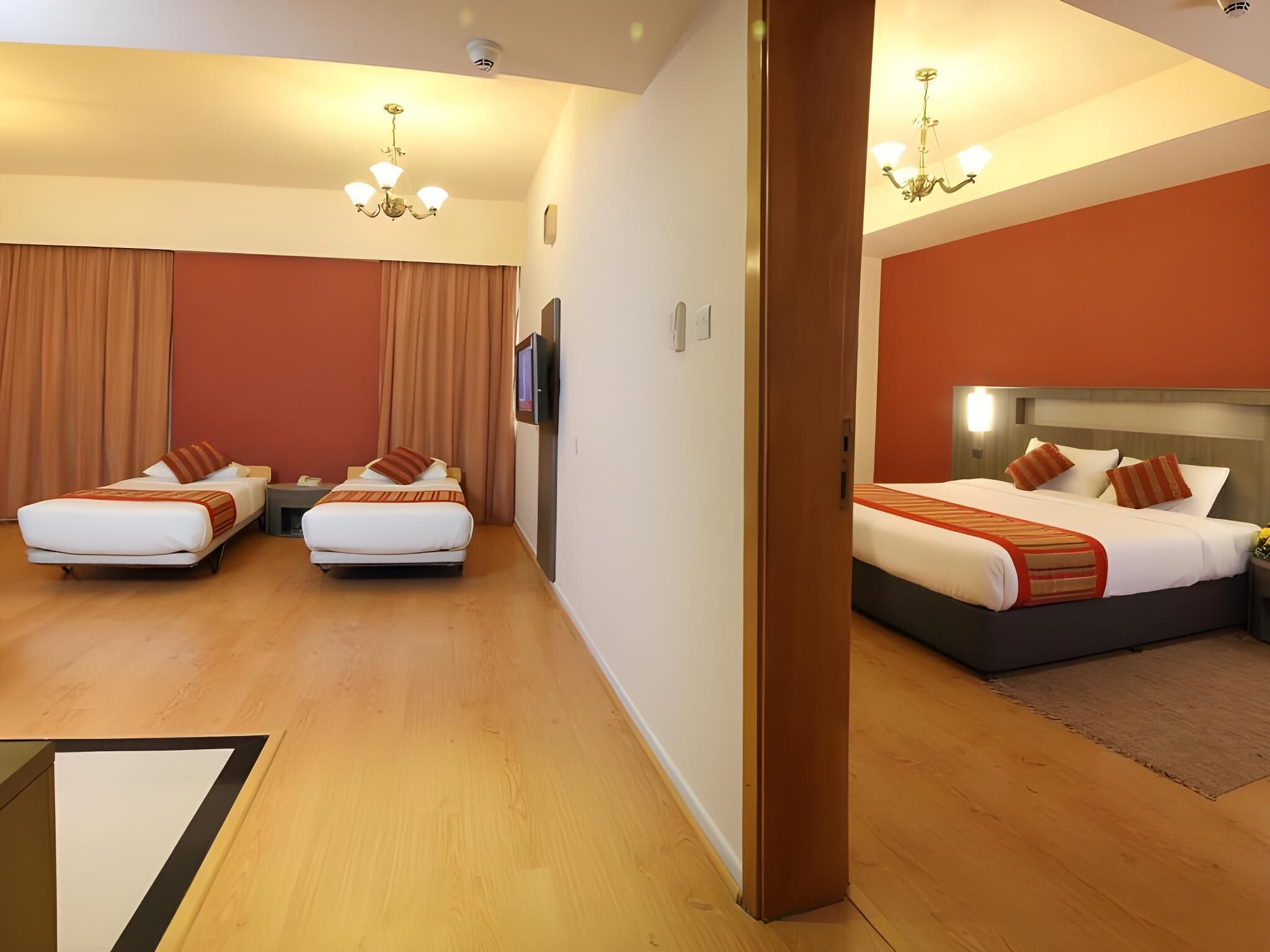 Frigobar, cofres nos quartos, Wi-Fi