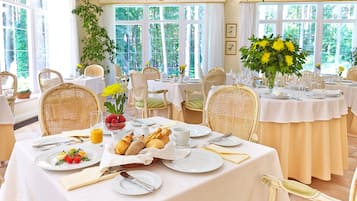 Desayuno incluido todos los días