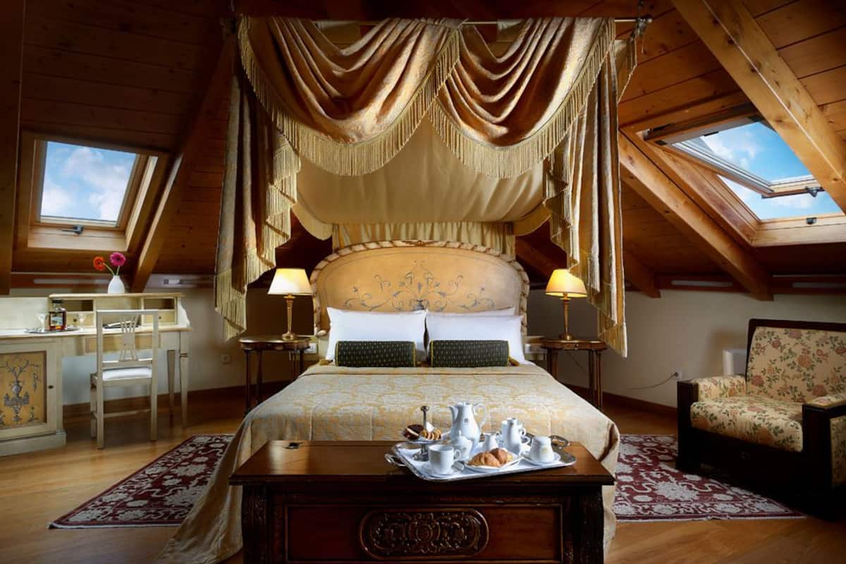 minibar, in-room safe, soundproofing, free wifi