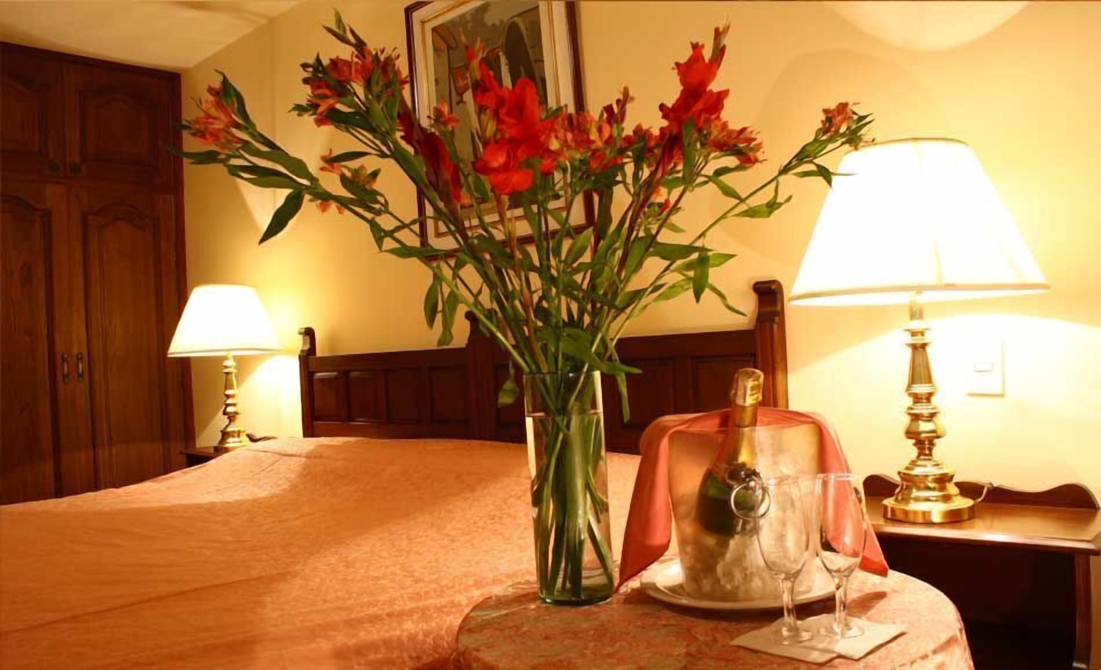 junior suite | minibar, desk, rollaway beds, free wifi