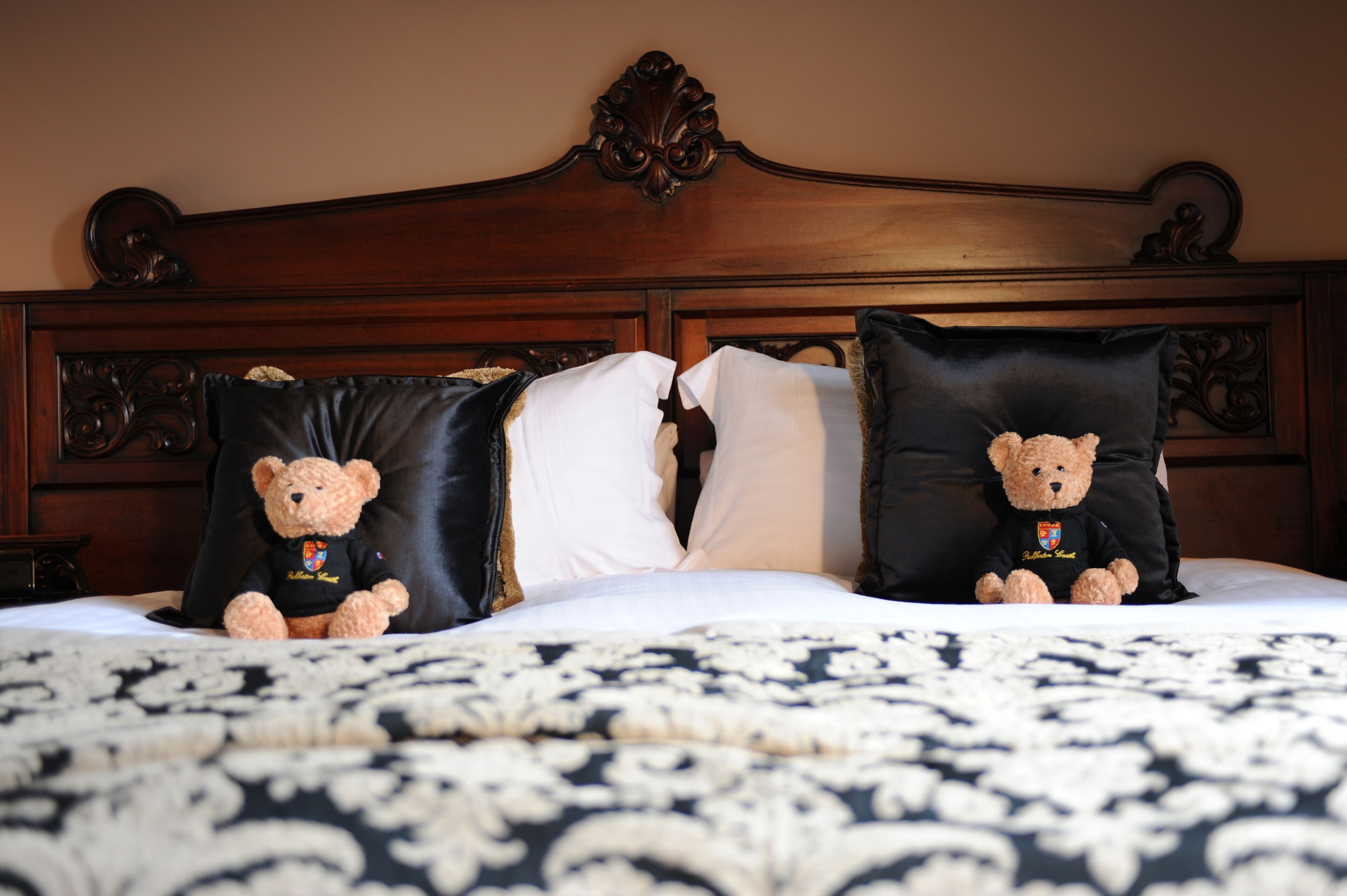 Premium bedding, desk, iron/ironing board, bed sheets