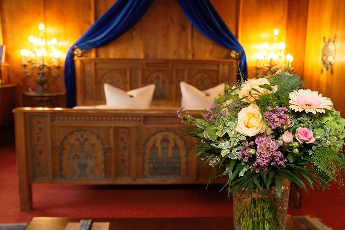 junior suite | hypo-allergenic bedding, minibar, in-room safe, desk