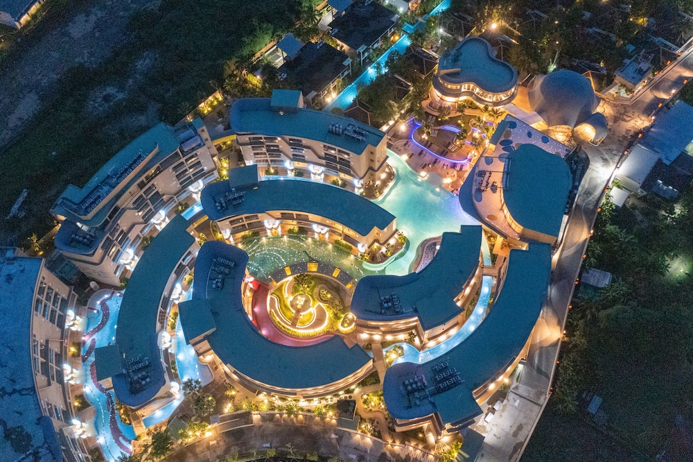 Metadee Concept Hotel