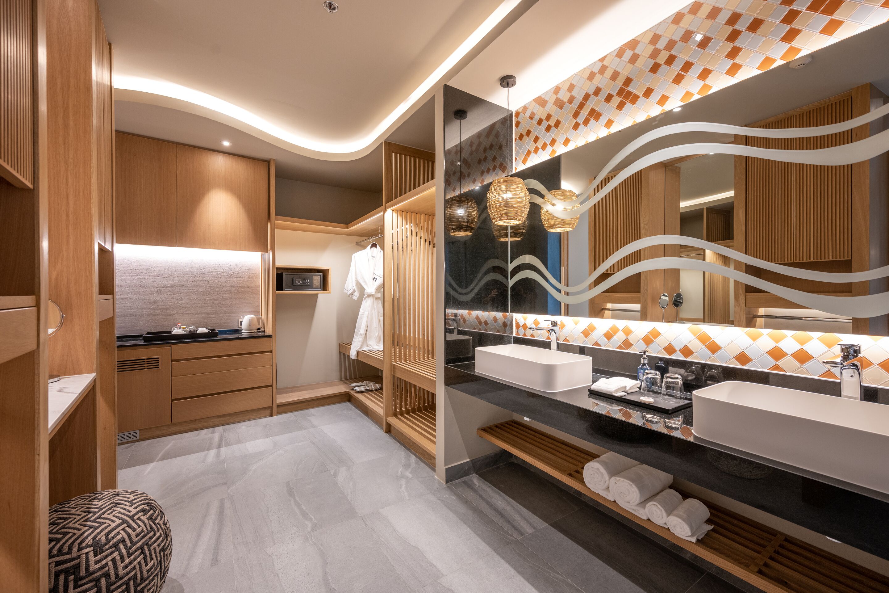 junior room, 1 single bed, pool access, ground floor | bathroom | separate bathtub and shower, free toiletries, hair dryer, bathrobes