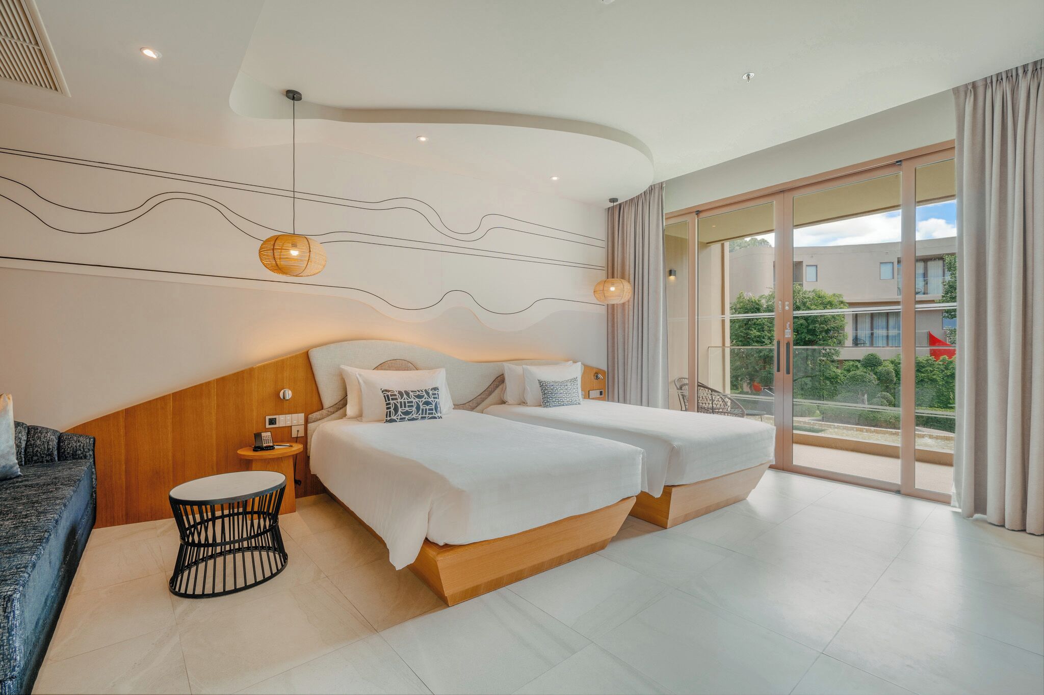 Phòng Junior, 1 giường đơn, có thể sử dụng hồ bơi (Upper Floor) | Minibar, két bảo mật tại phòng, bàn 