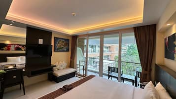 Superior Garden View Double | Premium bedding, minibar, in-room safe, blackout drapes