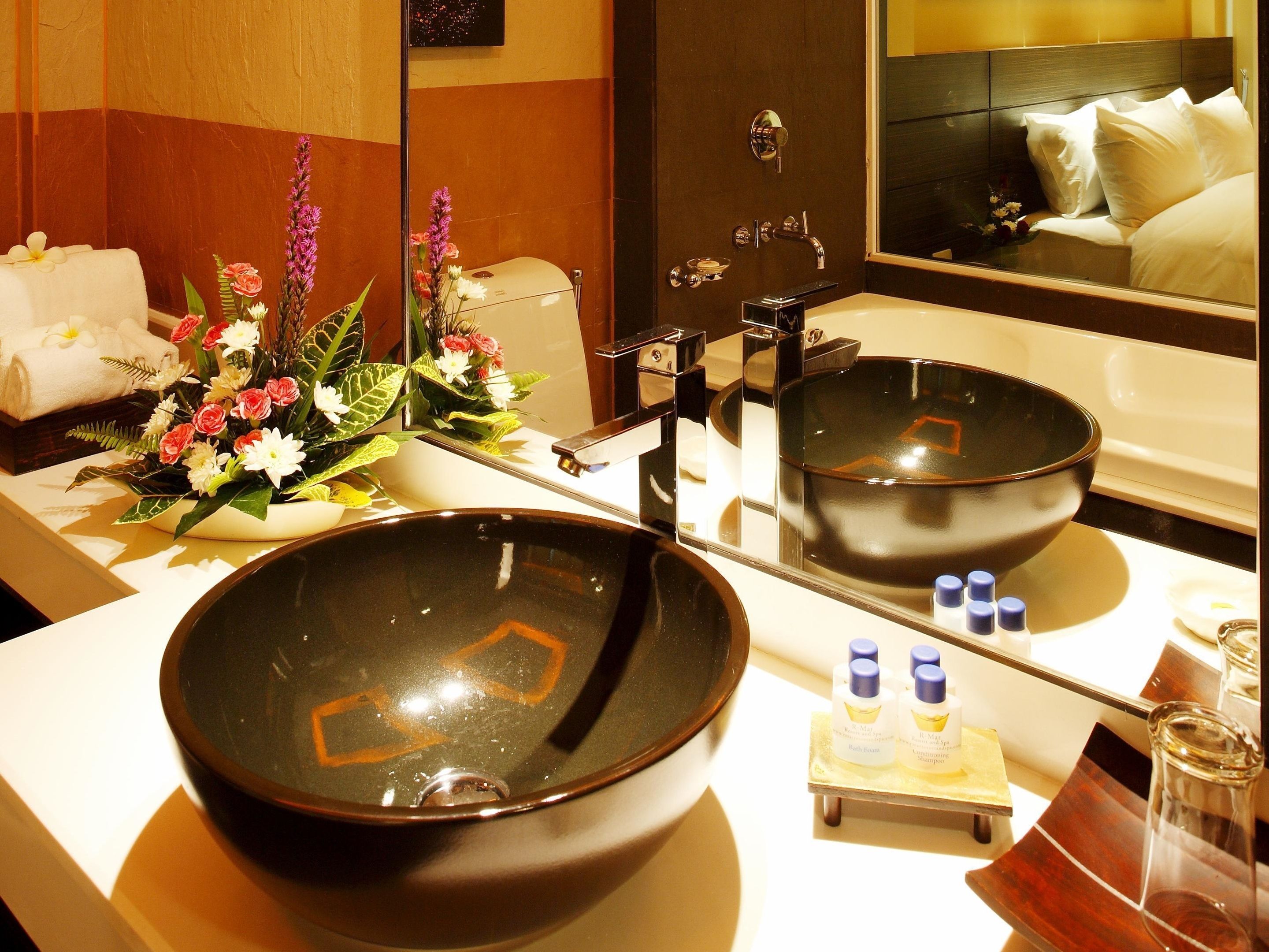 deluxe garden view twin | 1 bedroom, premium bedding, minibar, in-room safe