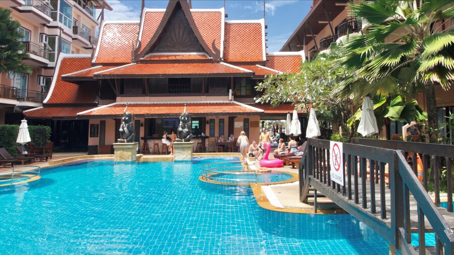 Nipa Resort