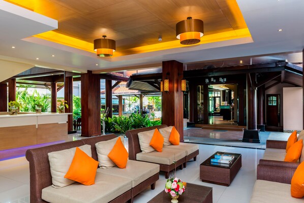 Front of property - evening/night - Nipa Resort (Patong)