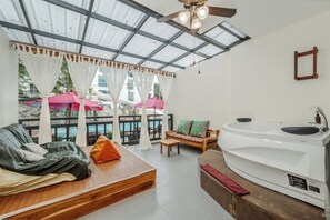 Premier Jacuzzi | Utsikt fra balkong