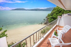 Deluxe Room, Sea View | Balcony view