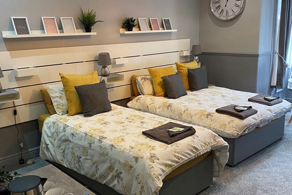 Suite, Ensuite (2 Adults & 2 Children)