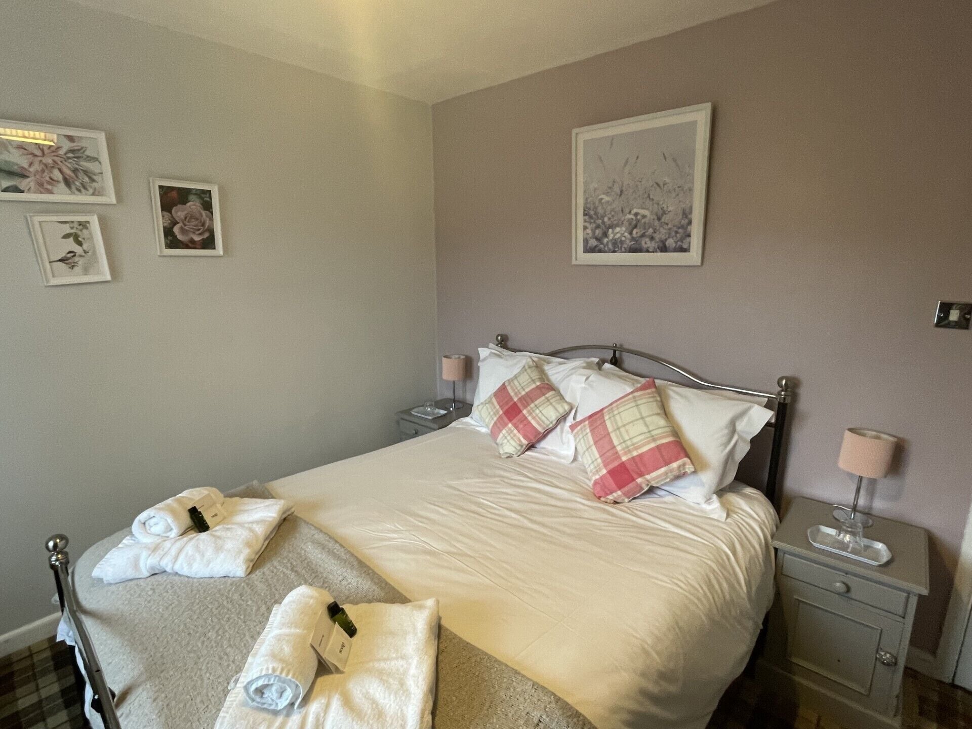 Double Room, Ensuite (No Pets)