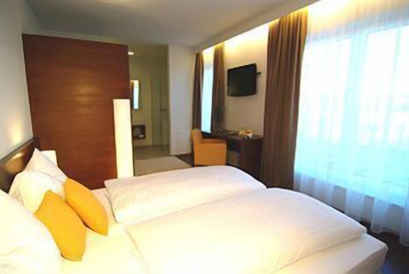 In-room safe, desk, soundproofing, iron/ironing board