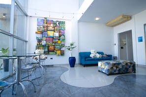 Quầy tiếp tân