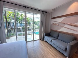 Premier Quadruple Room | Terrace/patio