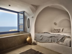 Plunge Pool Superior Suite with Sunset View