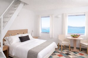 Suite (Ostria) | Ropa de cama de alta calidad y minibar 