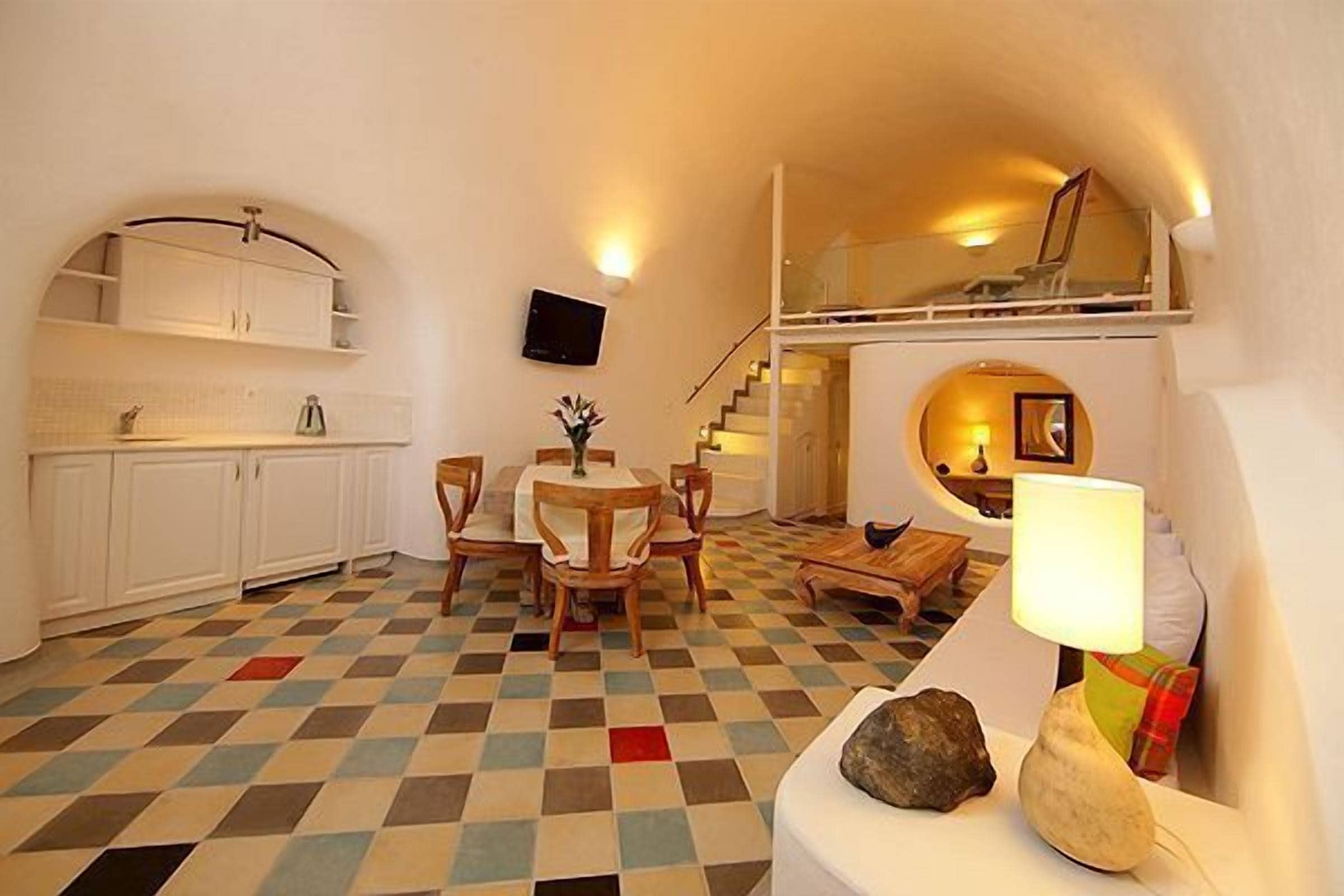 suite (roza) | in-room dining