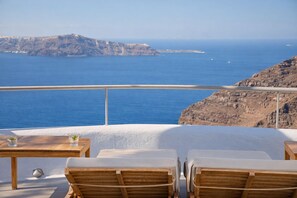 Terrace/patio - Ikastikies Suites (Santorini)