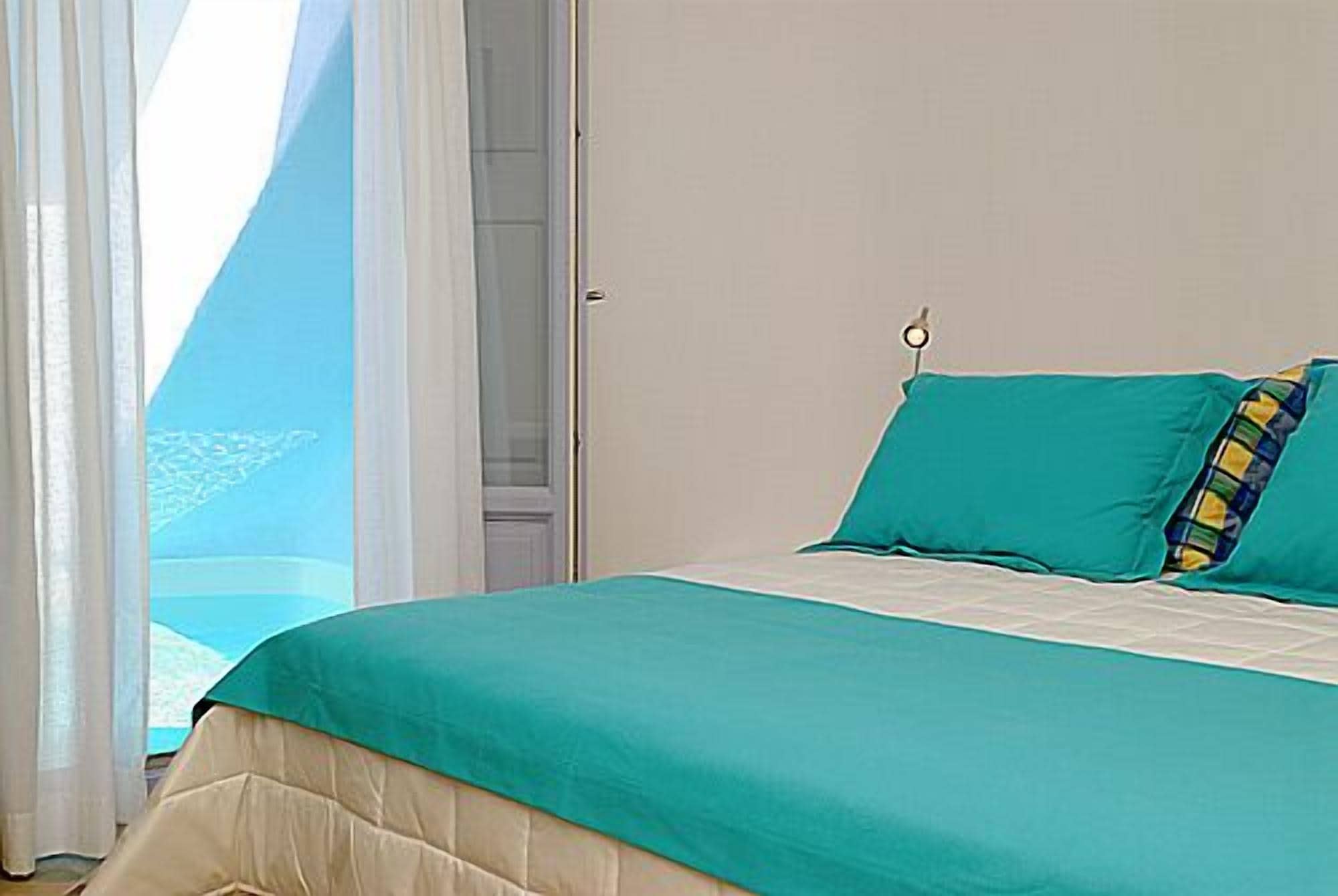 1 bedroom, premium bedding, minibar, in-room safe