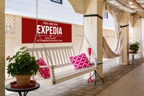 Property grounds - Scarborough Inn (Ocean City)