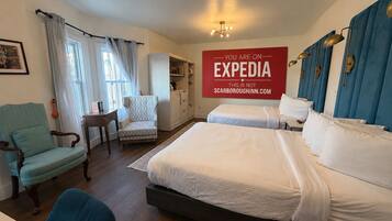 Dueling Queen Bed Room | Individually decorated, free WiFi, bed sheets