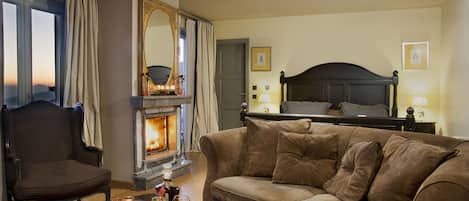 高級套房, 壁爐 | 內部細節