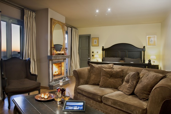 Suite Superior, caminetto | Dettaglio interni