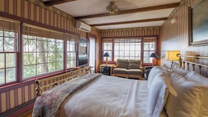 ห้องซูพีเรียสวีท, ห้องน้ำในตัว, วิวทะเล (Rutland Suite)