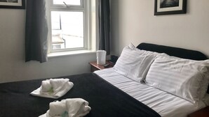 Standard Double Room, 1 Bedroom - ART BREAK HOTEL (Blackpool)