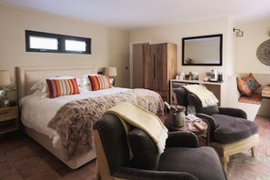 Cabane Luxe, salle de bains attenante, vue lac (Lakeside Lodges) | Intérieur