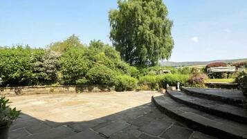 Rumah Mewah, ensuite, pemandangan halaman | Taman