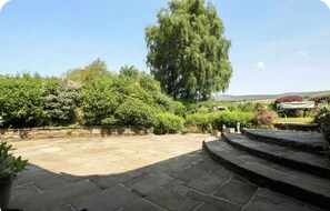 Casa de lujo, baño en la habitación, vista al patio | Jardín