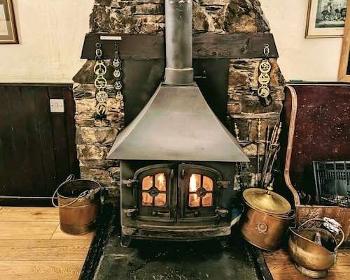 The Rusland Pool Hotel