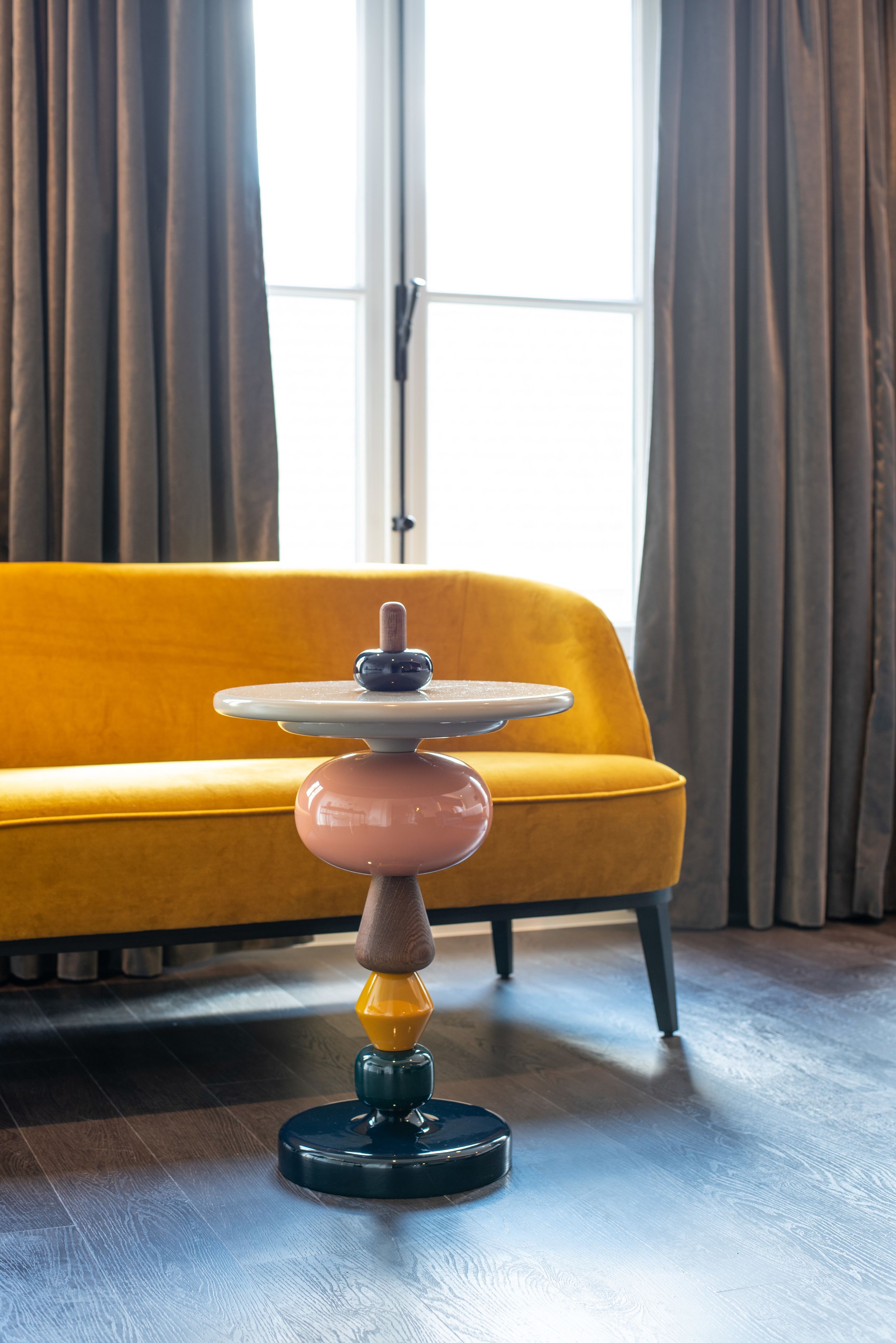 sablon junior suite | minibar, in-room safe, desk, iron/ironing board