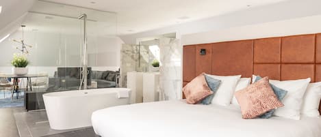 The Loft Suite | Minibar, in-room safe, desk, iron/ironing board