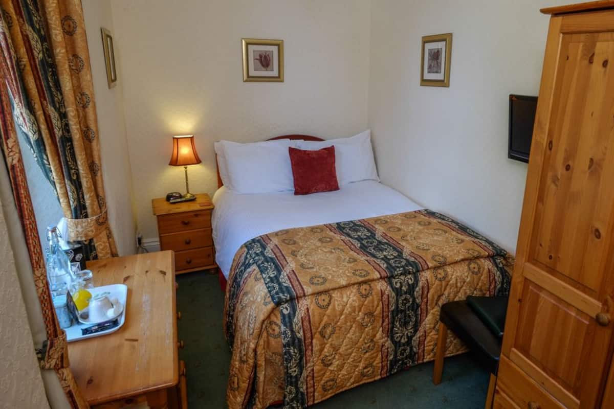 Superior Single Room | Premium bedding, pillowtop beds, iron/ironing board, free WiFi