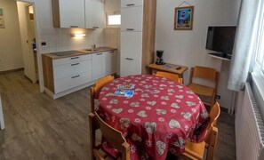 Appartement 2 pièces 5 personnes | Wohnbereich | Flachbildfernseher