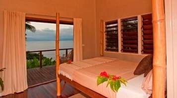 标准房 (Lili Vinaka) | 高档床上用品、Select Comfort 床、客房内保险箱、特色装修