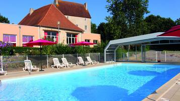 Indoor pool, outdoor pool