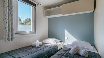 Mobil-home 4 Pièces 6 Personnes | Décoration personnalisée, ameublement personnalisé, rideaux occultants