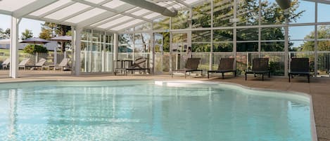 Indoor pool, outdoor pool